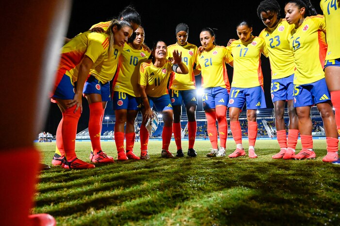 Ángelo Marsiglia explica la ausencia de Catalina Usme en la selección Colombia para la Liga de Naciones Femenina