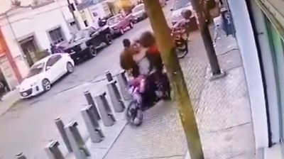 A pesar de la disminución, los motorratones siguen representando una amenaza en estaciones del Tren Interurbano en vacaciones