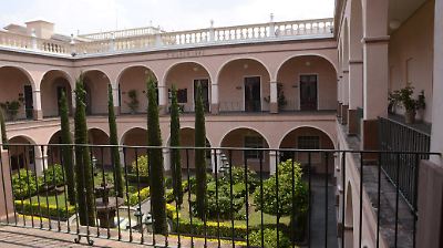 Académicos exigen rector interino y cambio total del Consejo Universitario en UAEMex