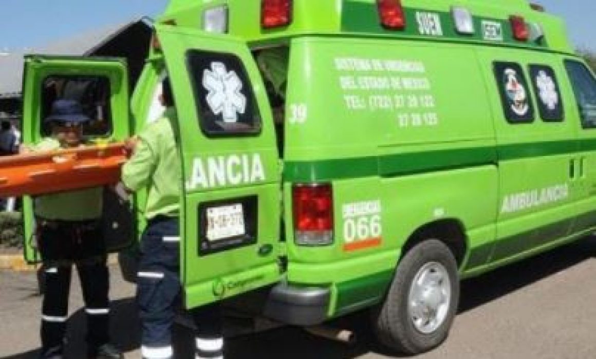 Accidente en Ecatepec deja dos lesionados y provoca bloqueo parcial en la autopista Siervo de la Nación