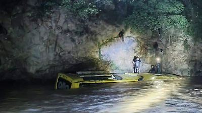 Accidente en Ixcateopan: autobús cae a río con 7 fallecidos y 16 heridos en Tlapa-Puebla