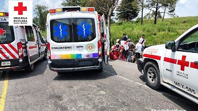 Accidente en Toluca-Villa Victoria deja ocho heridos y una persona es evacuada en helicóptero