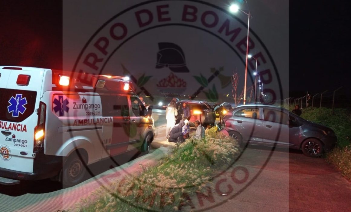 Accidente en Zumpango: exceso de velocidad provoca choque entre dos autos