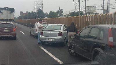 Accidente en la México-Puebla causa congestionamiento y retrasos en Valle de Chalco