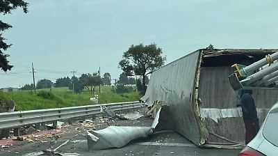 Accidente en la autopista Toluca-Atlacomulco causa una muerte y congestionamiento vial