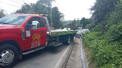 Accidente en la carretera Tenancingo-Tenango deja tráiler volcado y afecta la circulación