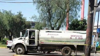 Accidente fatal en Cuautitlán Izcalli: conductor de Operagua arrolla y causa muerte de un limpiaparabrisas