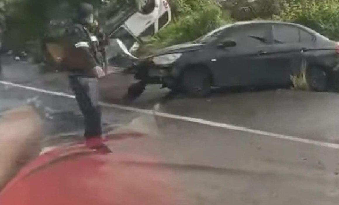 Accidente múltiple cierra la carretera México-Cuautla y deja vehículos volcados