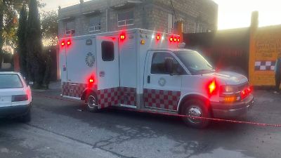 Accidente mortal en Toluca: una mujer pierde la vida tras choque entre moto y coche en San Juan Tilapa