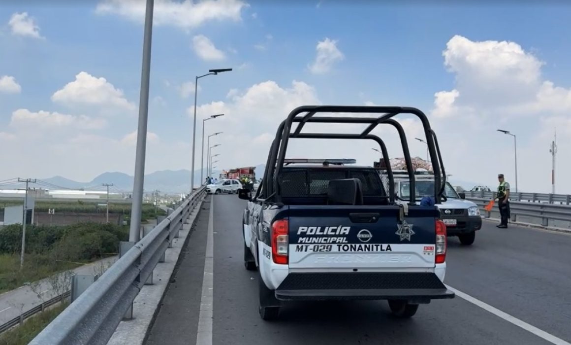 Accidente mortal en Tonanitla: conductor huye tras impacto y fallecimiento en puente vehicular