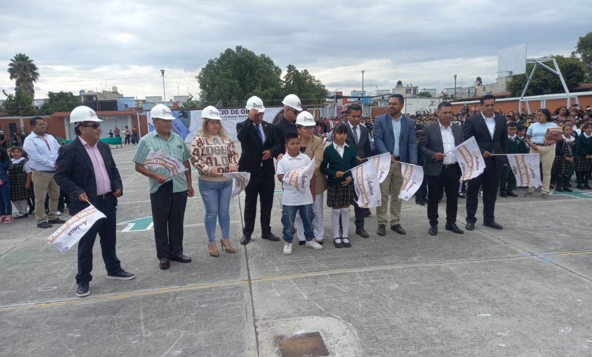 Acolman impulsa infraestructura escolar con nueva techumbre y mejoras deportivas en el inicio de clases