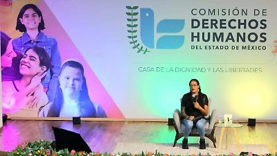 Activista trans presenta 'Casa de las Muñecas' para promover la educación y derechos de la comunidad LGBT en México