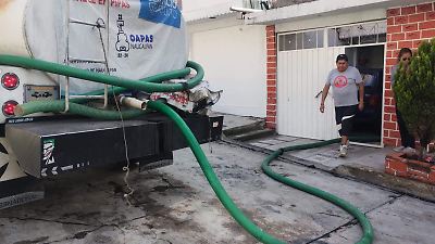 Acusaciones de huachicoleo de agua en Naucalpan generan tensión; el gobierno niega irregularidades