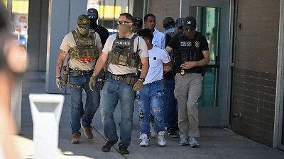 Acusan al fiscal de Florida de desacato por decir a policías que arresten migrantes