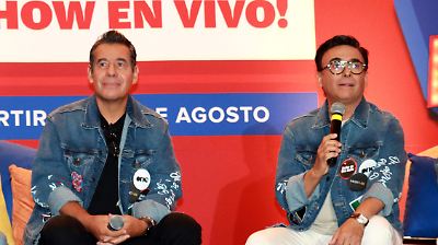 Adal Ramones y Yordi Rosado reúnen a *Otra Rollo* en la gira teatral 'Enrollados' por toda México