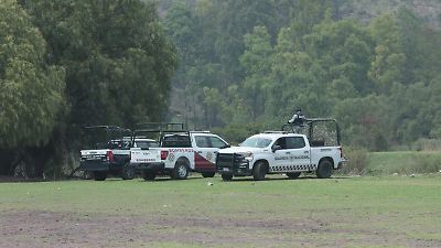 Adulto mayor asesinado a balazos en campo de Tlalnepantla