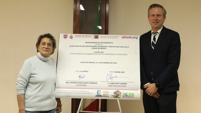 Airbnb y SGIRPC firman alianza para ofrecer alojamiento seguro en emergencias en México