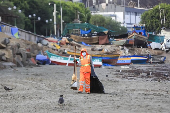 Alcalde de Chorrillos defiende cierre de Playa Agua Dulce ante cuestionamientos de la Defensoría del Pueblo