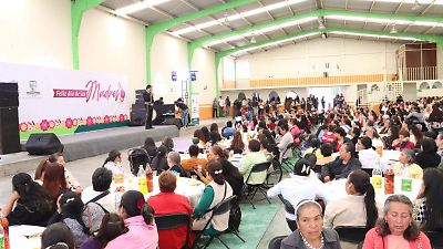 Alcalde de Zinacantepec celebrará a las mamás de diversas localidades