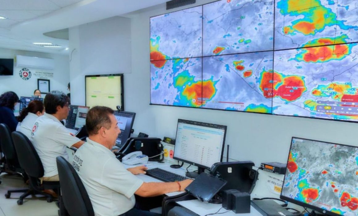 Alerta en Oaxaca, Chiapas y Guerrero por avance de la tormenta Erick, que podría convertirse en huracán