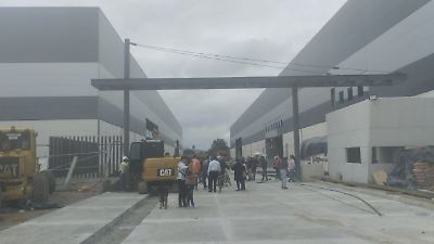 Alerta en Tultepec: vecinos detienen obras de Cedis por inundaciones y daños a la infraestructura