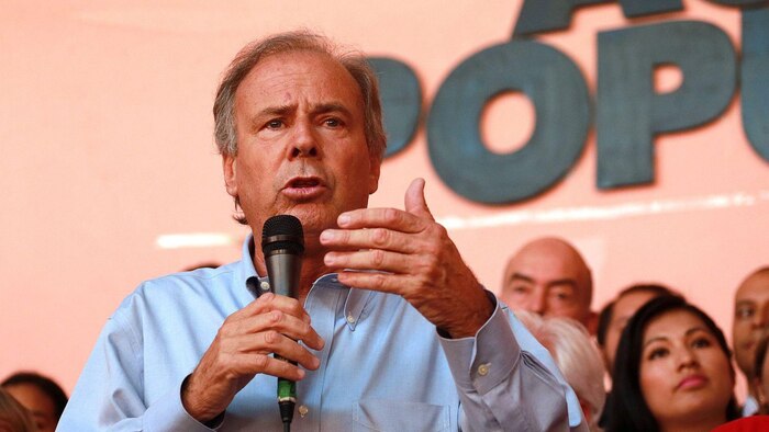 Alfredo Barnechea denuncia la vacancia de Dina Boluarte y califica el ataque a Agua Marina como un 'incidente'