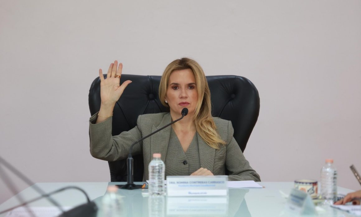 Alto salario de funcionarios en Huixquilucan contrastando con la pobreza local