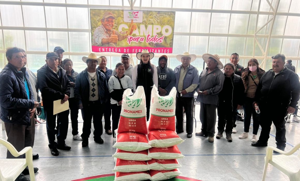 Amecameca impulsa a sus agricultores con entrega de fertilizantes y apoyo al campo