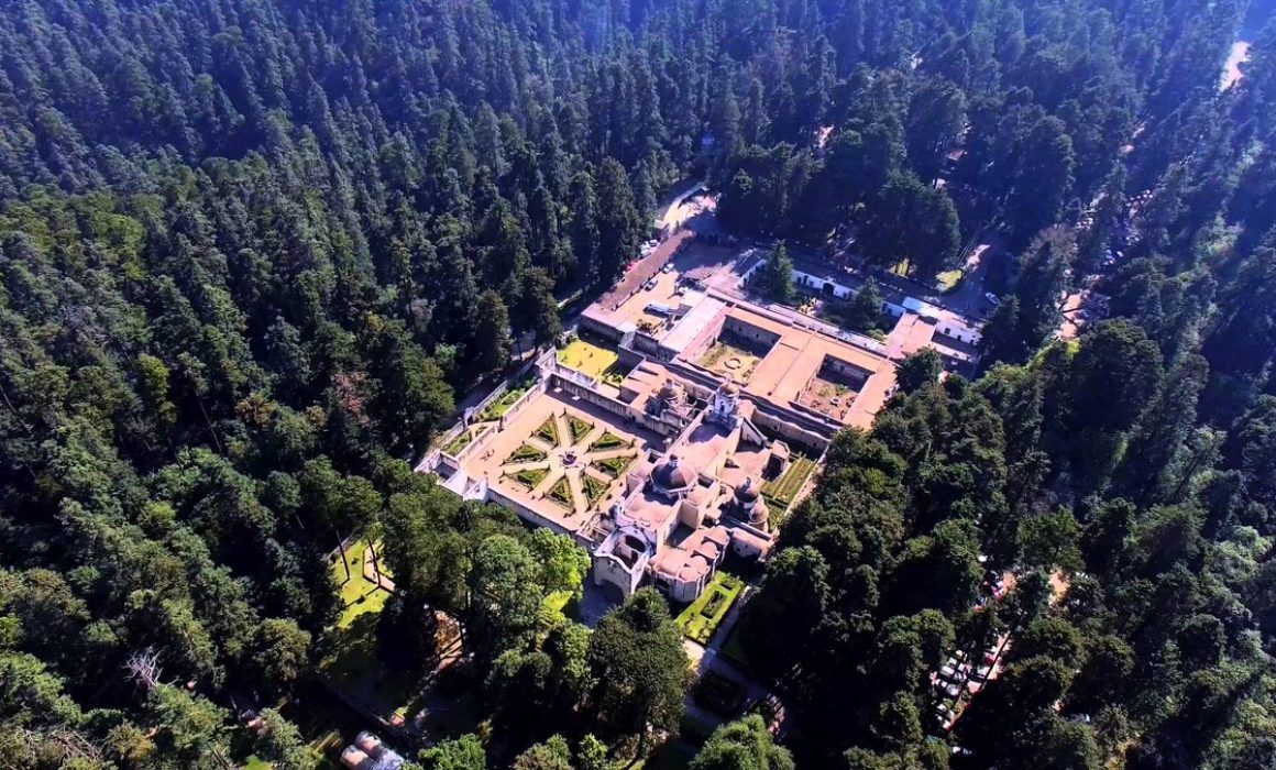 Apaxco invita a participar en una jornada de senderismo en el Desierto de los Leones para promover bienestar y comunidad