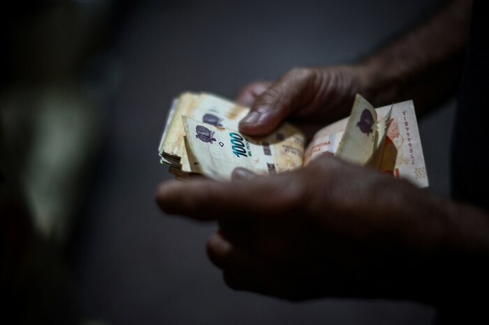 Argentina convoca a jornada decisiva para definir el aumento del Salario Mínimo y las prestaciones por desempleo