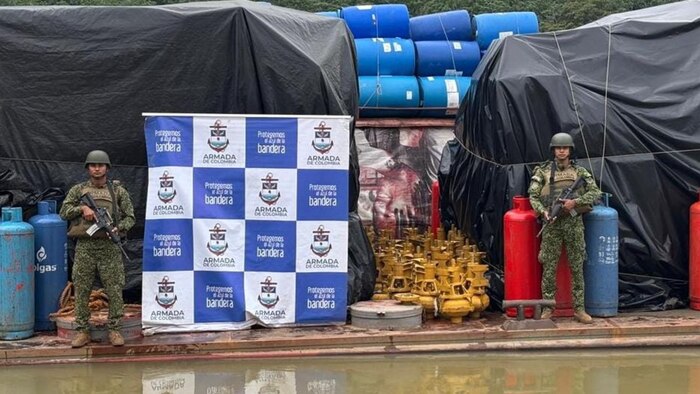 Armada de Colombia y Policía Colombiana neutralizan nueve unidades mineras ilegales en Guainía en operativo fluvial