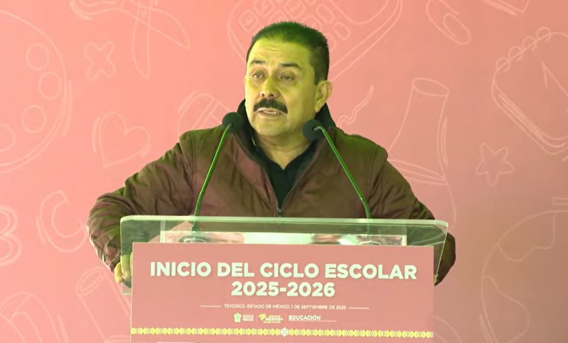Arranca en Texcoco el nuevo ciclo escolar con 2.8 millones de alumnos y 140 mil maestros en el Estado de México