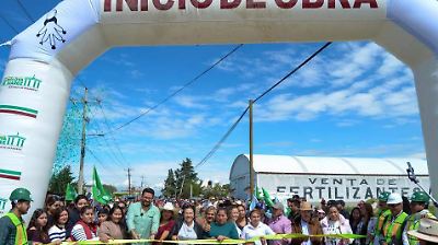 Arranca la rehabilitación del camino principal de Mina México en Almoloya para mejorar la seguridad y la conectividad