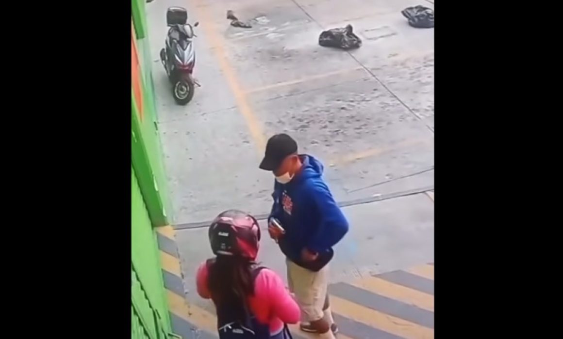 Asalto en plena luz del día en tienda 3B de Ecatepec: mujer víctima despojada de sus pertenencias