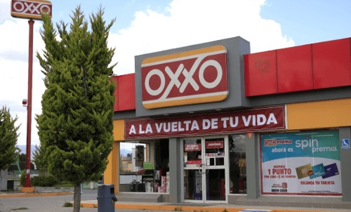 Asalto millonario en tienda Oxxo de Tenango del Aire; delincuentes huyen con 100 mil pesos