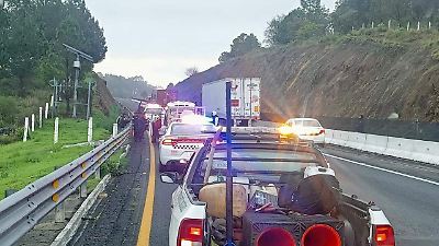 Atienden a trabajador herido por disparo durante un ataque en la autopista Atlacomulco-Maravatío