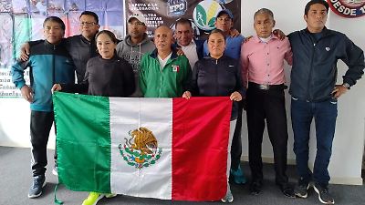 Atletas indígenas del Valle de Toluca preparan su participación en el Ultramaratón de los Cañones en Chihuahua