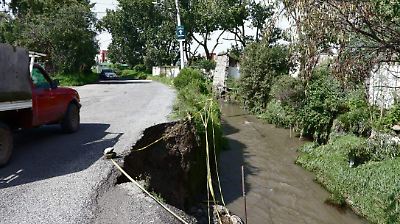 Aumenta la preocupación por socavón en Río Verdiguel en San Andrés Cuexcontitlán