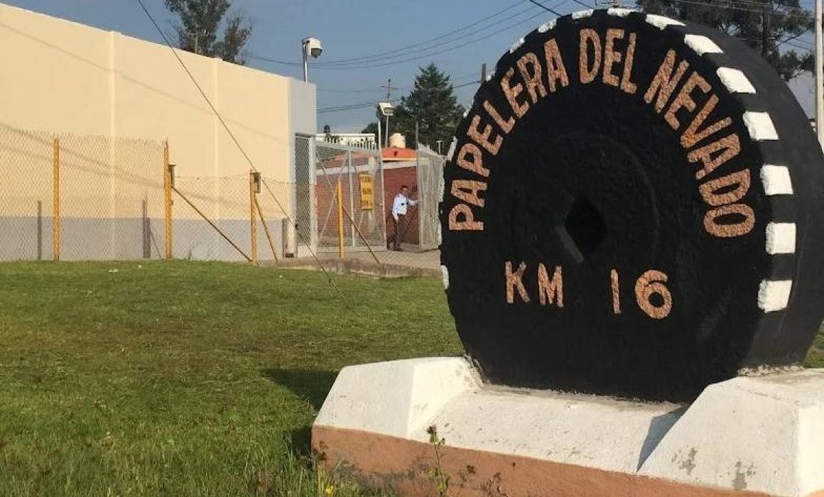 Autoridades clausuran parcialmente planta de papel en Almoloya de Juárez por irregularidades ambientales