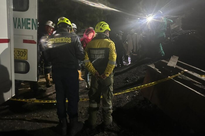 Autoridades confirman hallazgo de dos cuerpos tras explosión minera en Guachetá, Cundinamarca