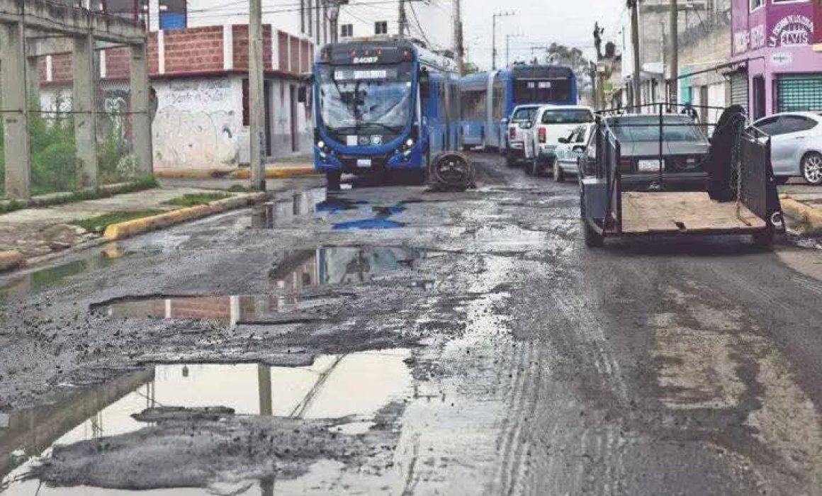 Avanzan a contrarreloj las obras de mantenimiento en la ruta del Trolebús Chalco–Santa Martha