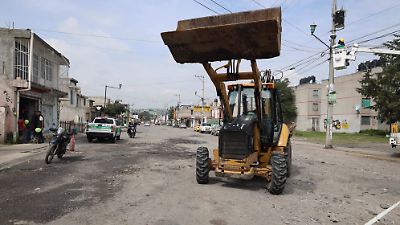 Avanzan las obras de pavimentación en Colinas del Sol, Almoloya de Juárez con inversión de 10 millones de pesos