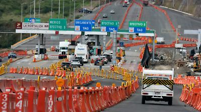 Avanzan las obras en el tramo La Hortaliza de Valle de Bravo pese a ligeros avances en la reparación de la carretera