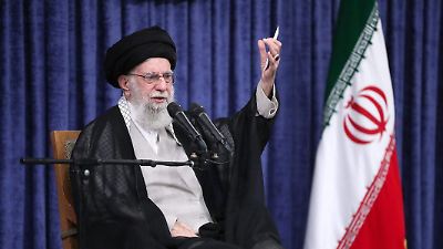 Ayatolá Jamenei advierte que Irán está listo para responder a cualquier ataque y podría lanzar golpes mayores