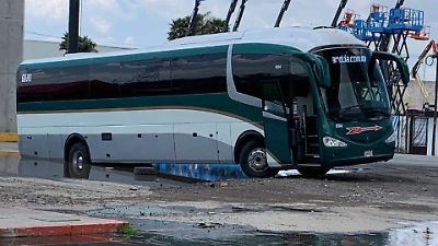 Bache en la carretera México-Toluca causa accidentes y congestión en entrada a Ocoyoacac