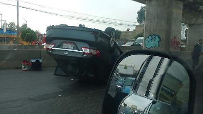 Baches en la carretera México-Cuautla provocan accidentes y retrasos que afectan a miles de conductores