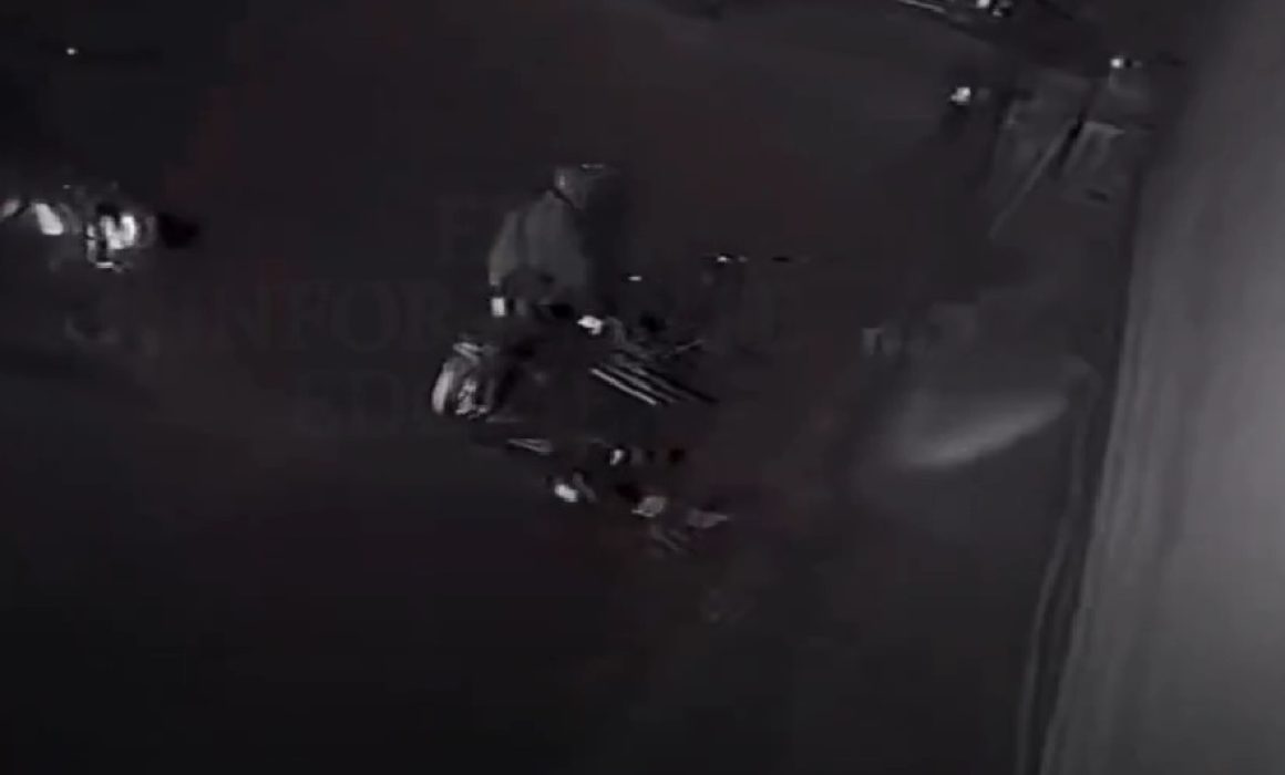 Banda armada asalta a repartidor en calles de Chimalhuacán y escapa con su motoneta