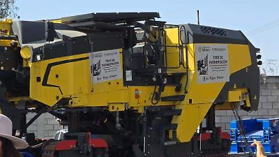 Benefician a municipios del Estado de México con entrega de trenes de pavimentación por mil 885 millones de pesos