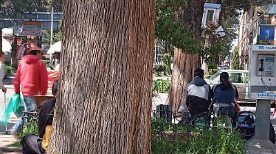 Bloqueos en carreteras federales paralizan transporte y dejan varados a viajeros en Toluca