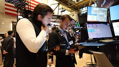 Bolsas mundiales reaccionan a tensiones comerciales de Trump y registran caídas